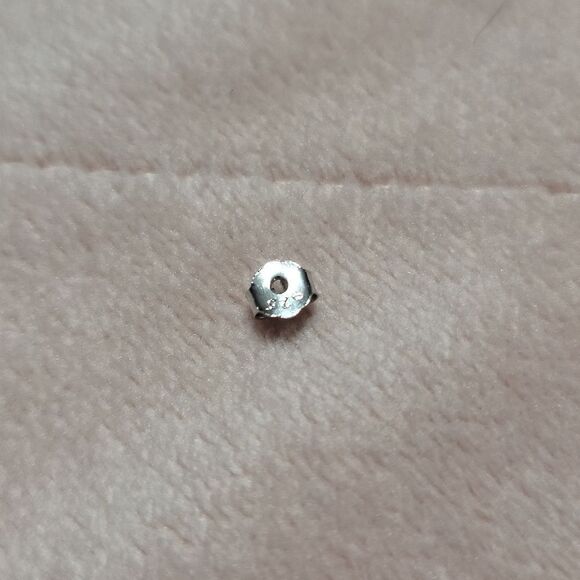 Red Earrings - Picture 6 of 6